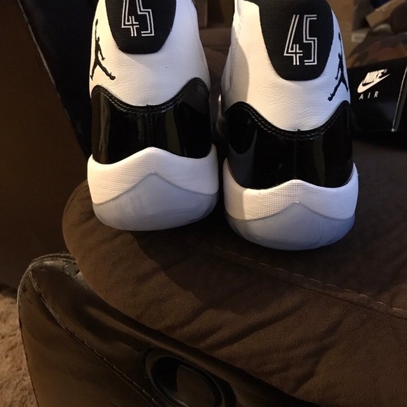 Jordan Retro 11 Concords - Picture 6 of 6